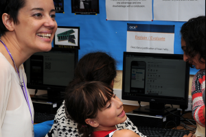 Genevieve Smith-Nunes running a workshop